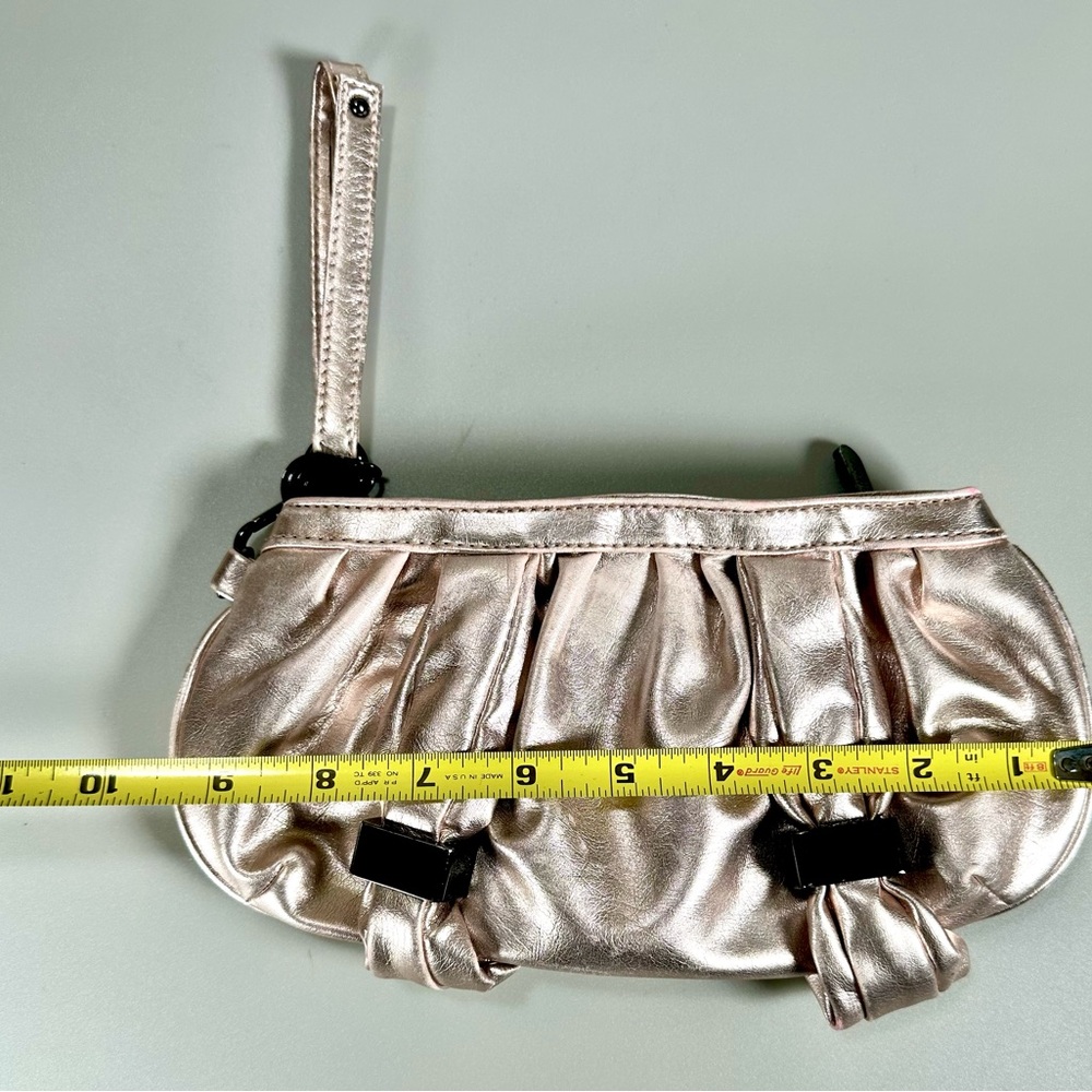 Botkier Elegant Metallic Wristlet/Clutch - Picture 13 of 13